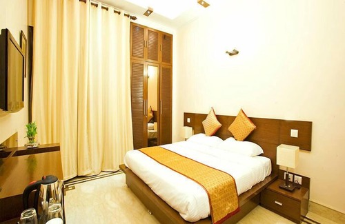 Defence Colony Casa | Evergreen Suites Defence Colony