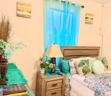 Homestead Casa | EverKey Escape shared Space - Door to the Florida keys and Everglades