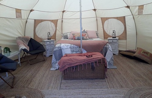 Mount Helena Complejo | Eversprings Glamping - Eco retreat - Mirkwood