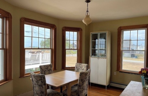 Hull Casa | Every window has an ocean view