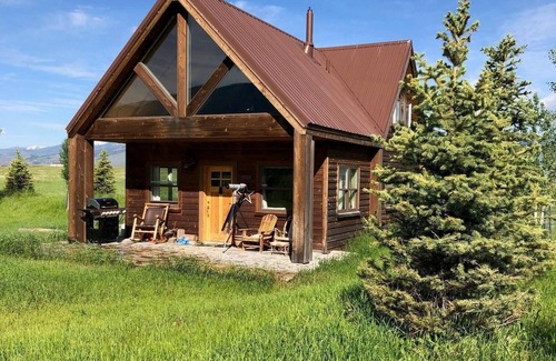 Livingston Casa | ¡El famoso Golden Grizzly Cabin / certificado de regalo gratis!*