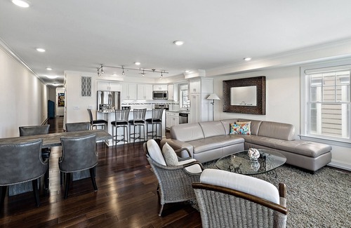 Bradley Beach Condominio | Everything You Want for Your Oceanfront Getaway!