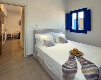 Folegandros Town Casa | Evgenia Rooms and Apartments