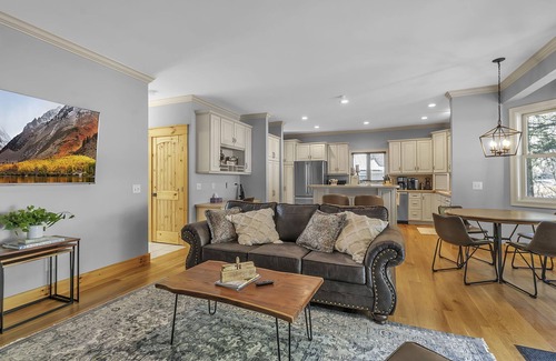Ellicottville Chalet De Esquí | EVL Chalet 1/2 mile to Village