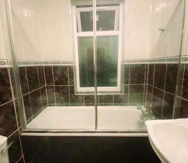 Gravesend Apartamento | Evo Green Gravesend 2 bed Apartment, 2 mins Station, Town Centre