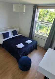 Mile End Apartamento | Evo View - 1 Bed Apartment - stunning views 3 mins walk Mile End Station