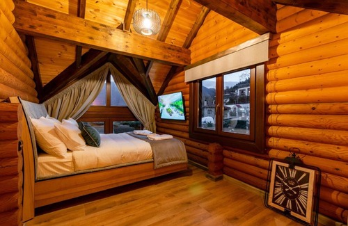 Karpenisi Apartamento | Evritos Villas & Suites with pool
