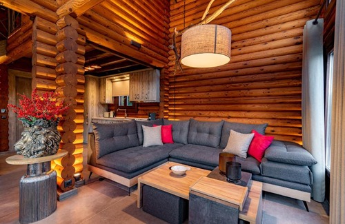Karpenisi Apartamento | Evritos Villas & Suites with pool