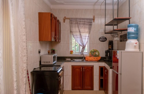 Muyenga Apartamento | Ewaffe@AKUA/BARU Clean 2BDRM APT