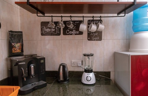 Muyenga Apartamento | Ewaffe@AKUA/BARU Clean 2BDRM APT