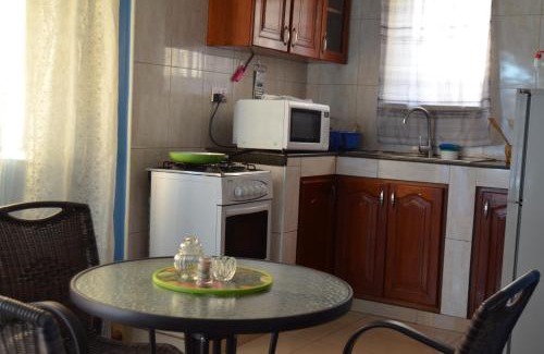Muyenga Apartamento | Ewaffe@AKUA special OnPoint 2bedroom Home