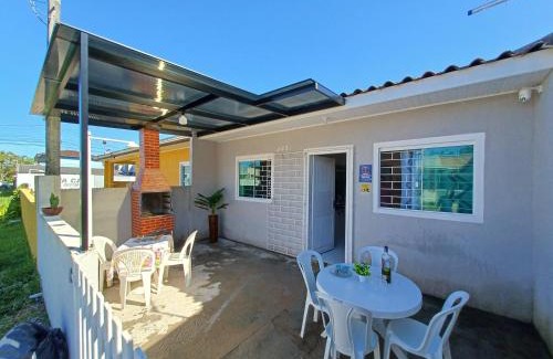Matinhos Casa | Excelente casa na praia em Matinhos PR. 600 metros da praia.