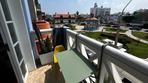 San Miguel Apartamento | Excelente ubicación, vista al mar y parque media Luna