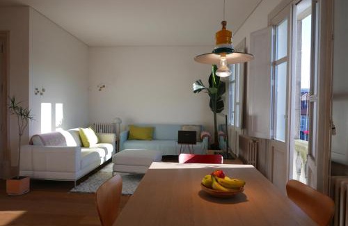 Centro histórico de Pontevedra Apartamento | Excelentes vistas en la Plaza de la Verdura