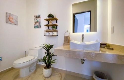 Ejidal Apartamento | Excellent 3BR PH with Priv Pool Gym Spa Pkg Tennis