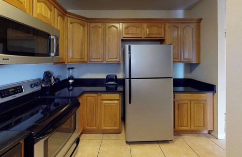Crystal Harbour Apartamento | Excellent Choice! Spacious Pet-friendly Unit w/ Free Parking, Outdoor Pool!