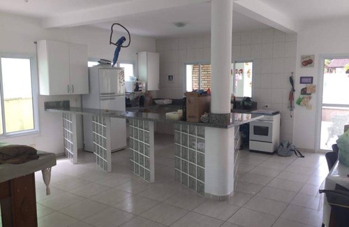 Morada da Praia Casa | Excellent house in a gated community on the north coast of SP with barbecue and swimming pool!