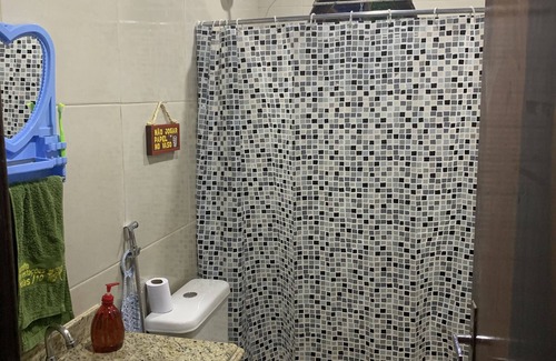Araruama Casa | Excelente casa en Araruama 5/4 piscina y campo de fútbol