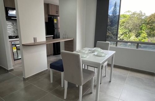 Castropol Apartamento | Excelente ubicación en zona residencial del Poblado y remodelado 100%