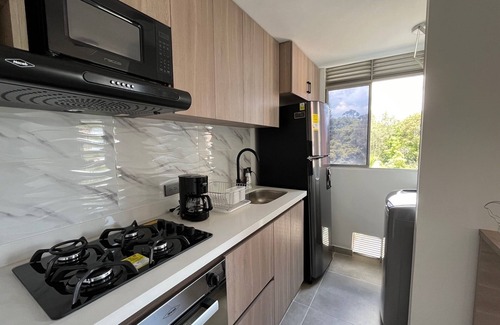 Castropol Apartamento | Excelente ubicación en zona residencial del Poblado y remodelado 100%