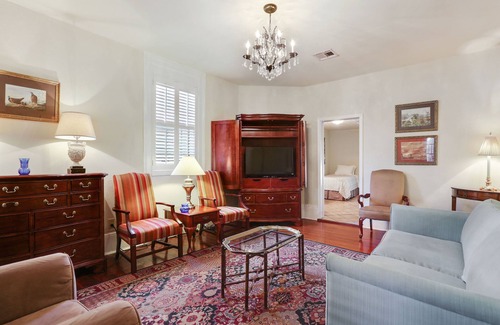 New Orleans Hotel | Duerme 9, 3 BLOQUES A BURBO Y ATRACCIONES DE TRIMESTRE FRANCÉS