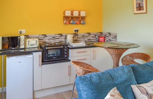 Halvergate Cabaña | 1 bedroom accommodation in Halvergate
