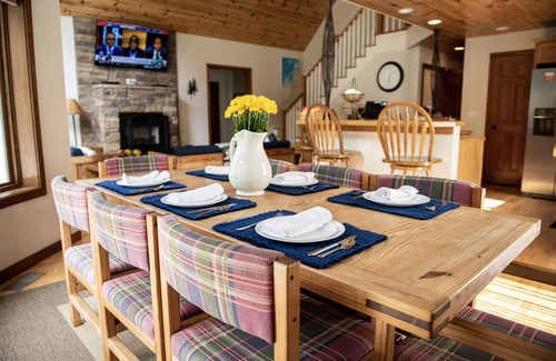 Harbor Springs Chalet De Esquí | Excepcional chalet cerca del puerto, Nubs Nob y Boyne Highlands Ski and Golf Resort
