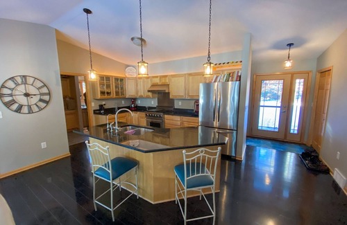Gordon Casa | Exceptional Lake house among the Pines of the St. Croix Flowage