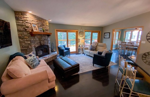 Gordon Casa | Exceptional Lake house among the Pines of the St. Croix Flowage