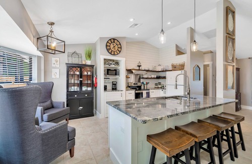 Vero Beach South Casa | Exceptional Pool Home in Vero Beach