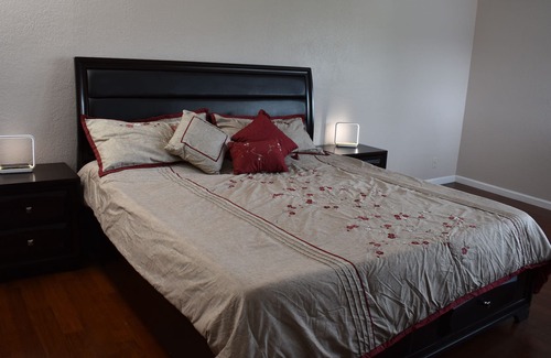 Edenvale Casa | Exceptional/Pool/Mountain view/2300Sqft²/King/4B/2.5B/400MB+Spd