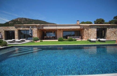 Hameau de Palombaggia Villa | Excepcional vista al mar con piscina, a 300 metros de la playa de Palombaggia, acceso privado