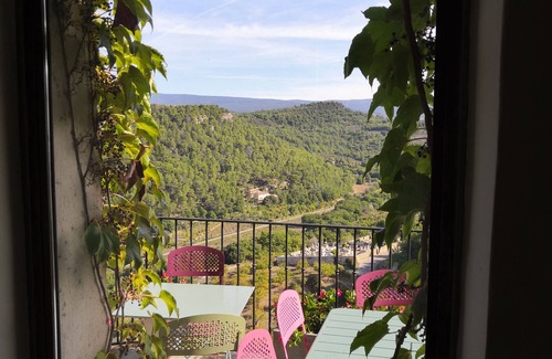Venasque Casa | Exceptional view of Mont Ventoux. Charming house, cosy and friendly