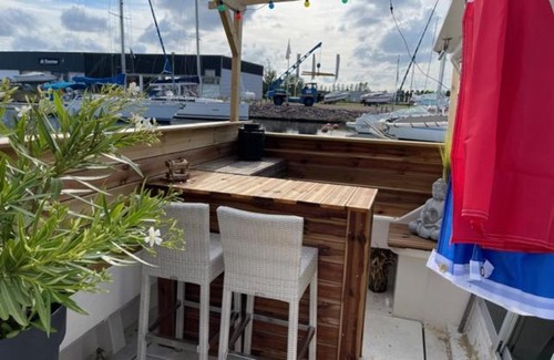 Ouistreham Alquiler De Eote | Exceptionnel bateau maison reine mathilde