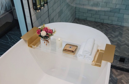 Central Hotel | EXchange Hotel Vancouver
