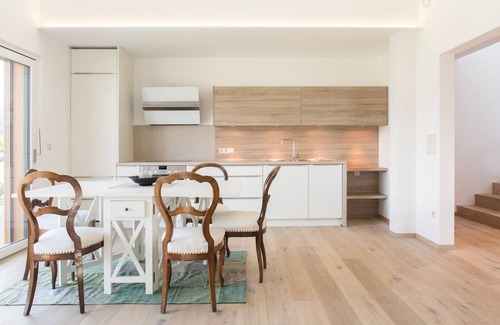 Caldaro Sulla Strada del Vino Apartamento | Ambiente exclusivo en el campo.