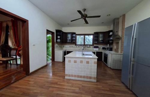 Pong Villa | Exclusive 10-Person Villa with Pool & land 6000m