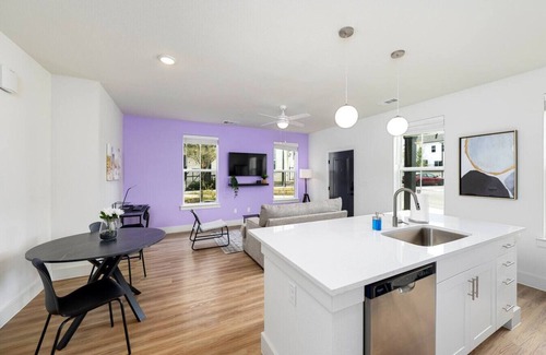 Pflugerville Apartamento | Exclusive 1BR Luxe Haven in Ideal Spot!
