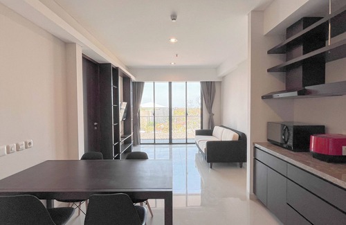 By Pass Ngurah Rai Apartamento | Exclusive 2BR Apartment (No Kitchen) with Balcony at Skales Residence Nusa Dua Bali