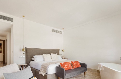 Punta Sam Apartamento | Exclusive 3BR Apt/Rooftop, beach, pool & amenities