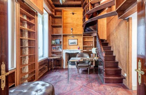 Tricolore Apartamento | Exclusive 4 bedrooms apartment near Duomo