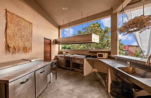 Tepoztlán Casa | Exclusive 5-Bedroom Retreat in Tepoztlán with Infinity Pool