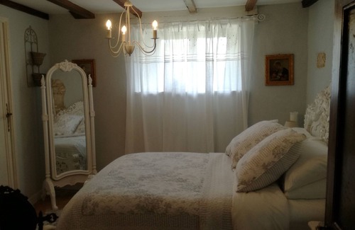 Saint-Eutrope-de-Born Cabaña | Exclusiva solo para adultos Hermosa cabaña francesa