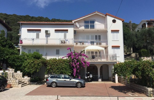 Rab Town Casa | Exclusivo departamento de **** con fantásticas vistas.