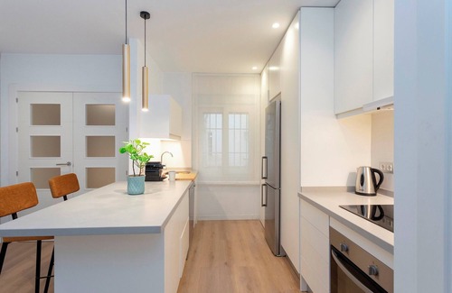 Figares Apartamento | Exclusive apt 3rooms in Granada. Martinez Campos II