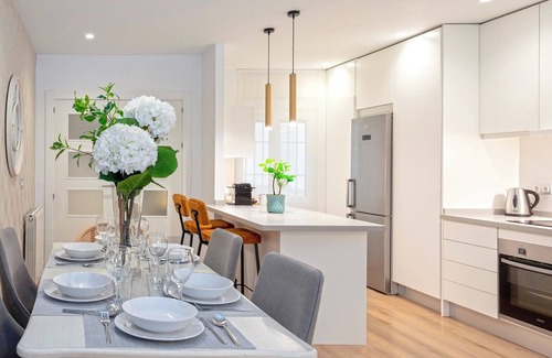 Figares Apartamento | Exclusive apt 3rooms in Granda. Martinez Campos II