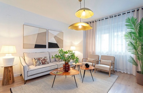 Figares Apartamento | Exclusive apt 3rooms in Granda. Martinez Campos II