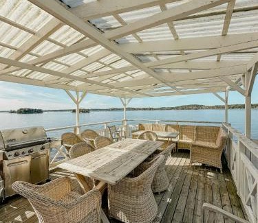 Vaxholm Municipality Casa | Exclusive Archipelago Idyll With Magical Sunsets
