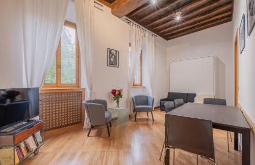 Rione VII Regola Apartamento | Exclusive Campo dei Fiori Flat