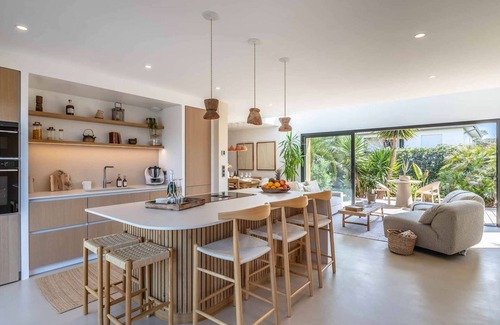 Soorts-Hossegor Casa | EXCLUSIVE Contemporary villa with swimming pool between lake and ocean in Hossegor